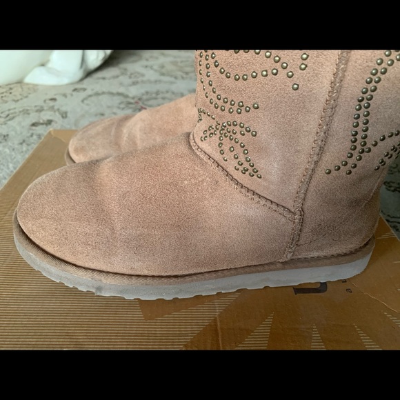Ugg Boots (Chestnut) - Picture 5 of 7